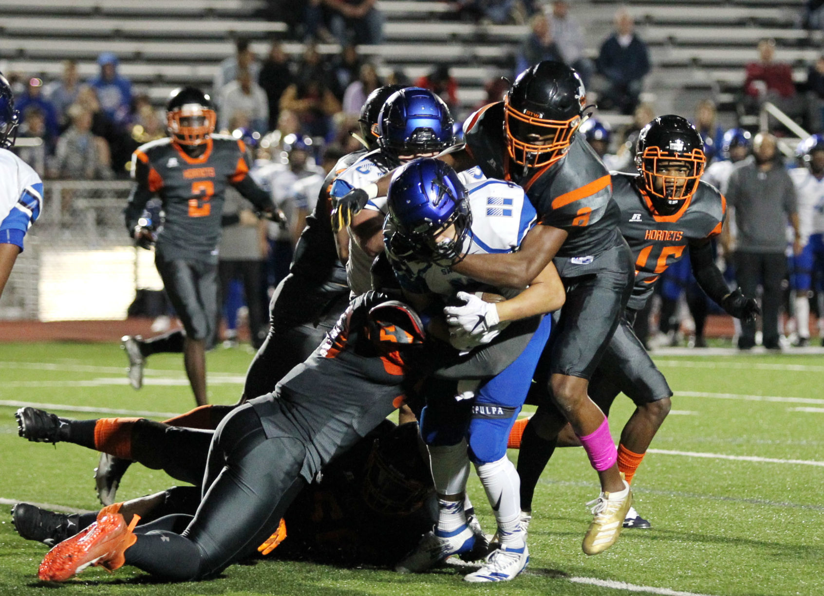 B.T. Washington rolls past injury-depleted Sapulpa 48-7